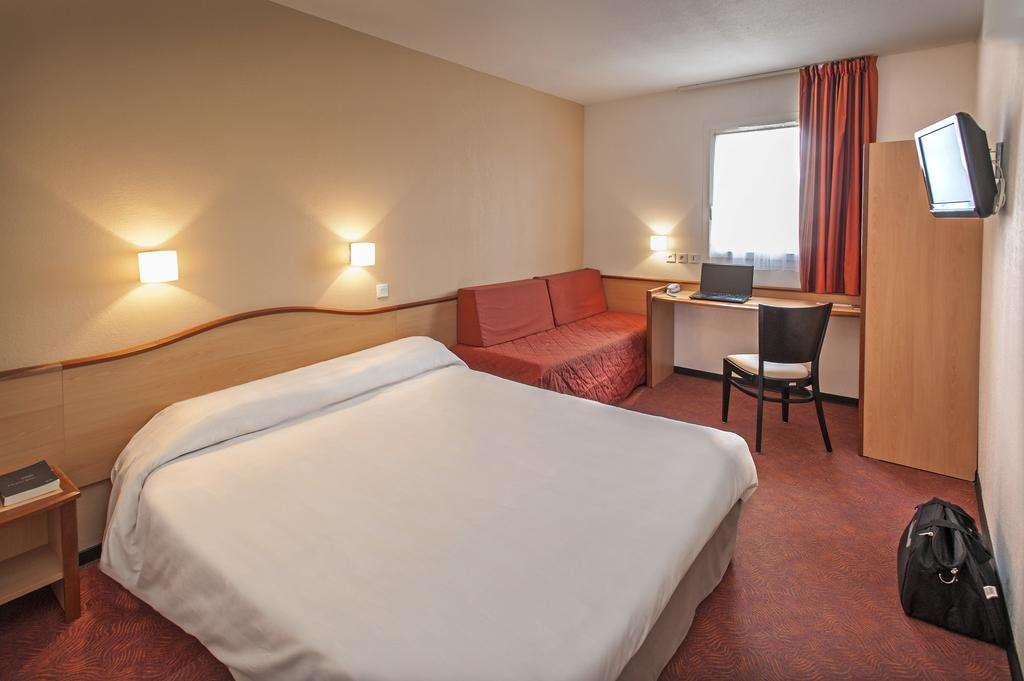 Brit Hotel Confort Montauban Habitación foto